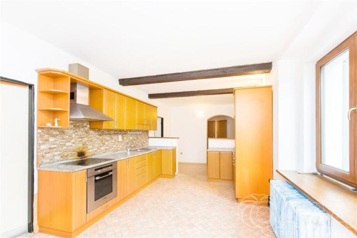 Prodej rodinného domu, Mladá Vožice, Husovo náměstí, 232 m2