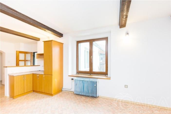 Prodej rodinného domu, Mladá Vožice, Husovo náměstí, 232 m2