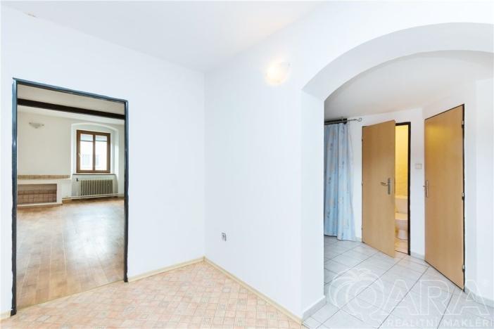 Prodej rodinného domu, Mladá Vožice, Husovo náměstí, 232 m2