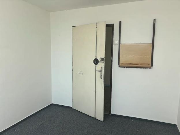 Pronájem kanceláře, Brno, Hněvkovského, 69 m2