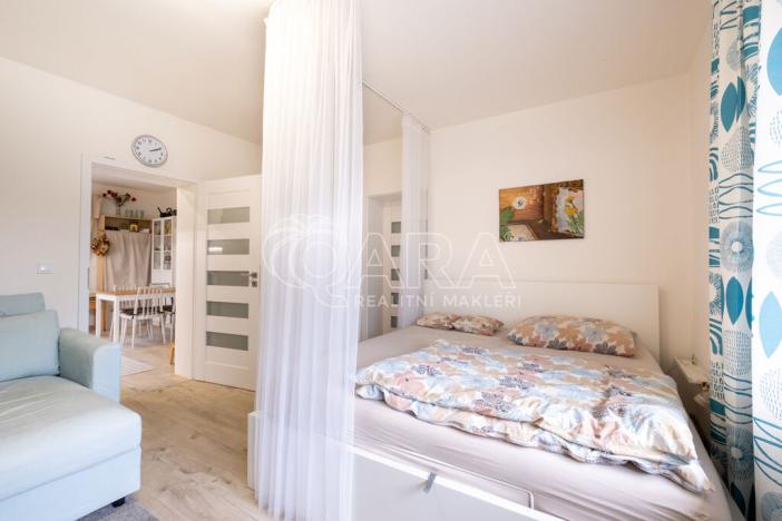 Prodej bytu 2+1, Cerhenice - Cerhýnky, 66 m2