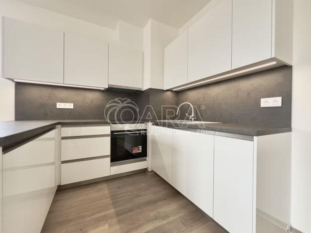 Pronájem bytu 3+kk, Brno, Střední, 75 m2