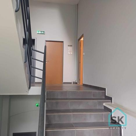 Pronájem kanceláře, Krnov - Pod Bezručovým vrchem, nám. Minoritů, 20 m2