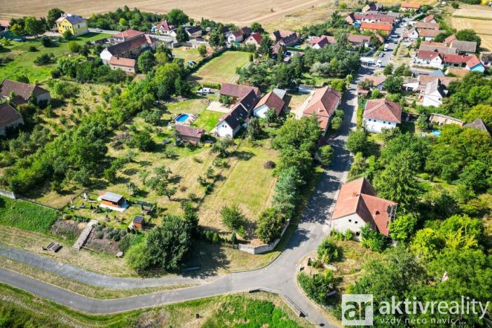 Prodej pozemku pro bydlení, Horní Počaply - Křivenice, 1690 m2