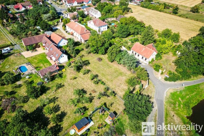 Prodej pozemku pro bydlení, Horní Počaply - Křivenice, 1690 m2