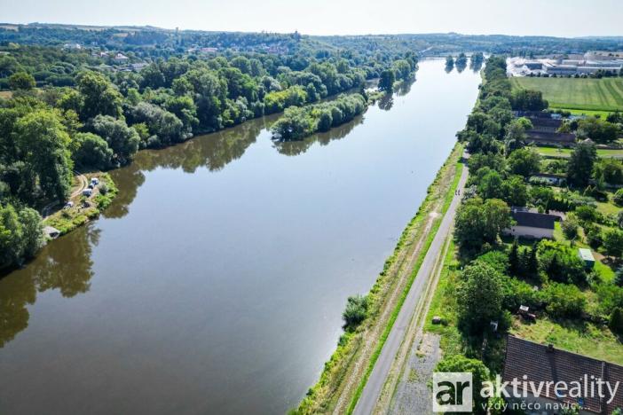 Prodej pozemku pro bydlení, Horní Počaply - Křivenice, 1690 m2