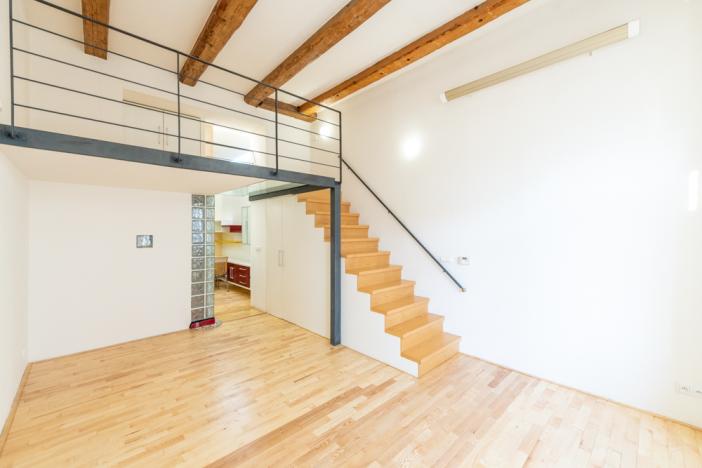 Pronájem bytu 1+1, Praha, Viktora Huga, 46 m2