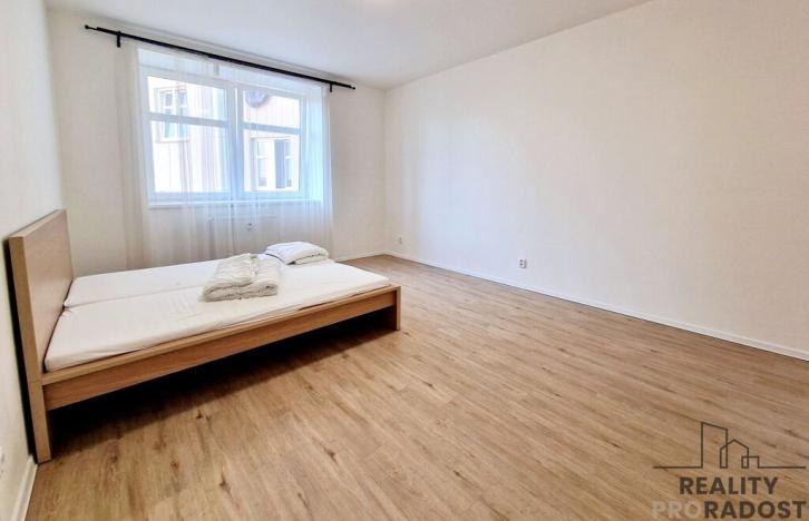 Pronájem bytu 2+kk, Brno, Provazníkova, 46 m2