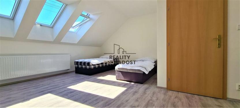 Pronájem pokoje, Brno - Bosonohy, 148 m2