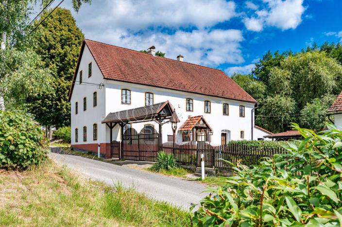 Prodej vícegeneračního domu, Žandov - Radeč, 250 m2