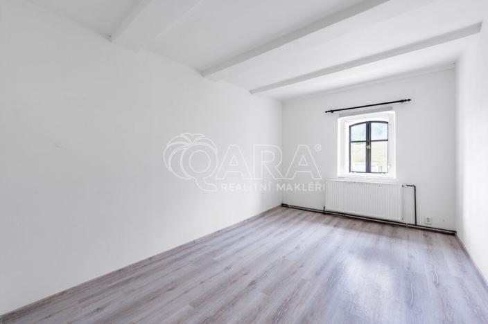 Prodej vícegeneračního domu, Žandov - Radeč, 250 m2