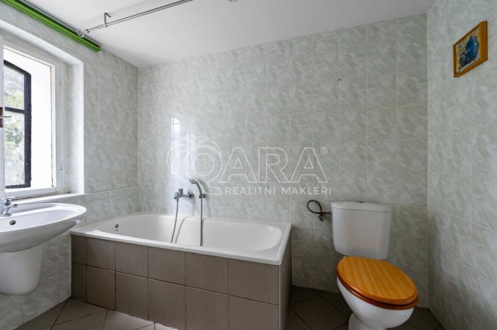 Prodej vícegeneračního domu, Žandov - Radeč, 250 m2