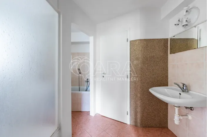 Prodej vícegeneračního domu, Žandov - Radeč, 250 m2