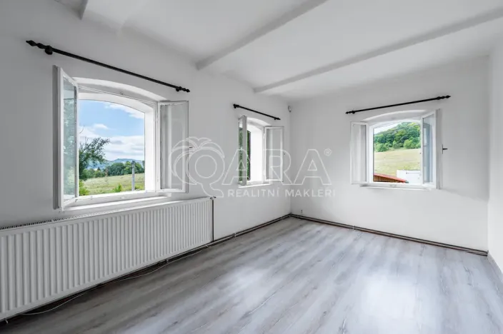 Prodej vícegeneračního domu, Žandov - Radeč, 250 m2