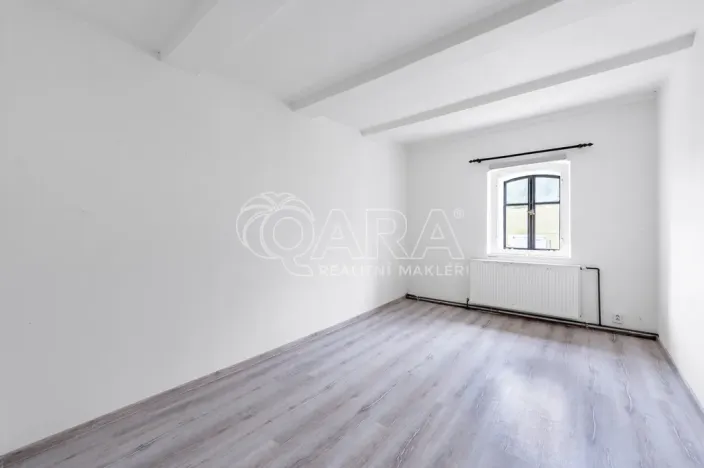 Prodej vícegeneračního domu, Žandov - Radeč, 250 m2