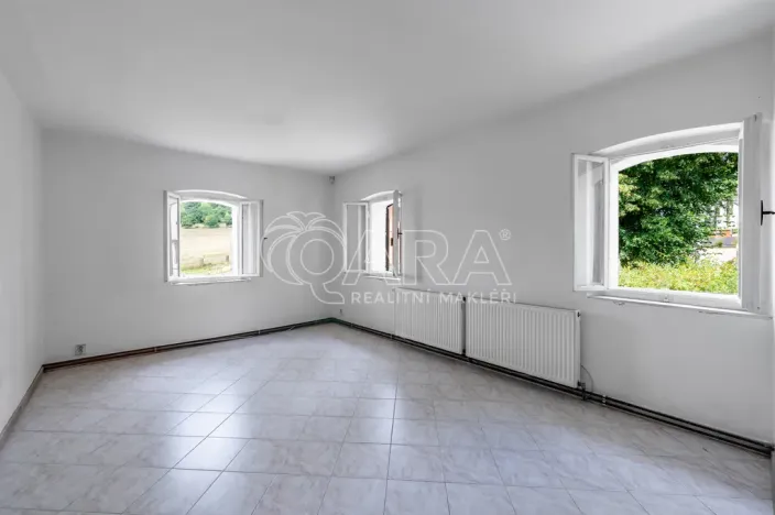 Prodej vícegeneračního domu, Žandov - Radeč, 250 m2