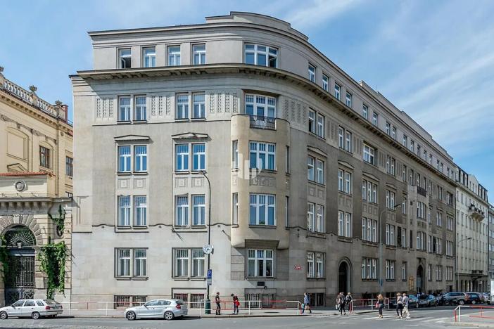 Pronájem kanceláře, Praha - Nové Město, Opletalova, 139 m2