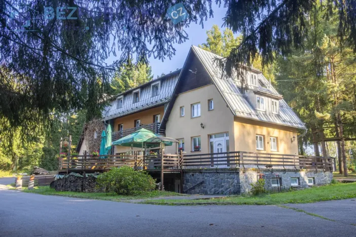 Prodej ubytování, Sněžné - Milovy, 644 m2