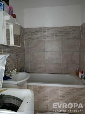 Prodej bytu 2+kk, Cvikov - Cvikov II, Sídliště, 43 m2