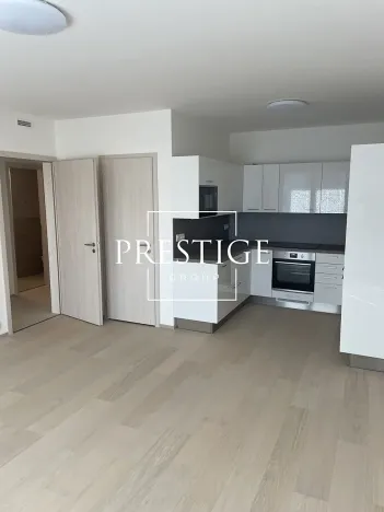 Pronájem bytu 2+kk, Praha - Modřany, Vorařská, 63 m2
