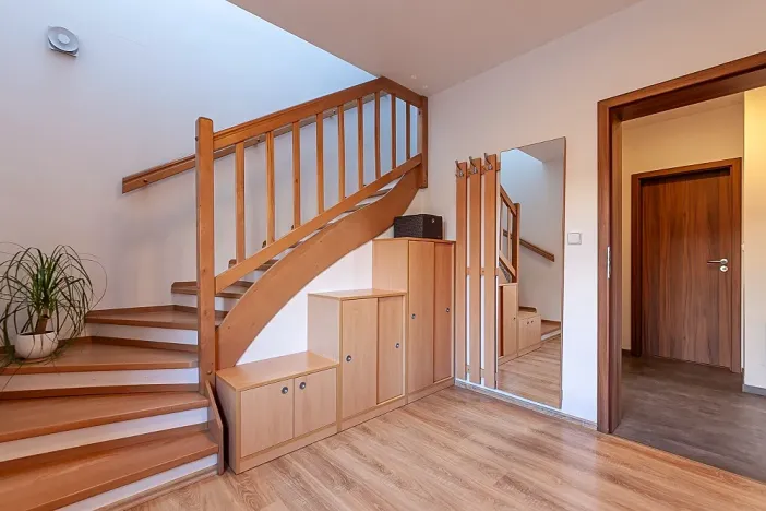 Prodej bytu 4+kk, Vysoký Újezd, U Vršku, 98 m2