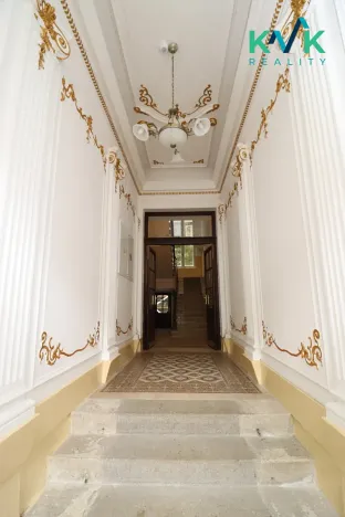 Prodej bytu 4+1, Karlovy Vary, Sadová, 154 m2