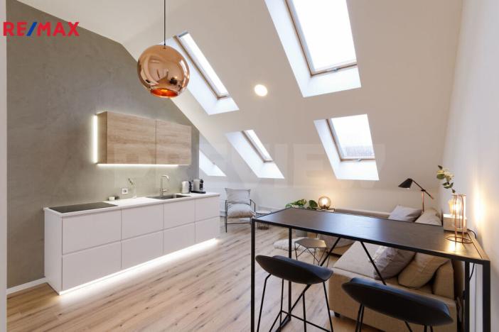 Prodej bytu 2+kk, Brno, Kobližná, 65 m2