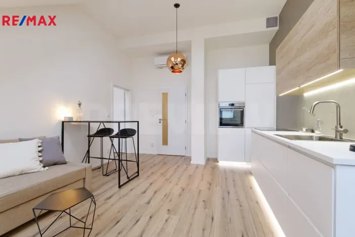 Prodej bytu 2+kk, Brno, Kobližná, 65 m2