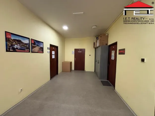 Pronájem skladu, Ostrava, Slovenská, 334 m2