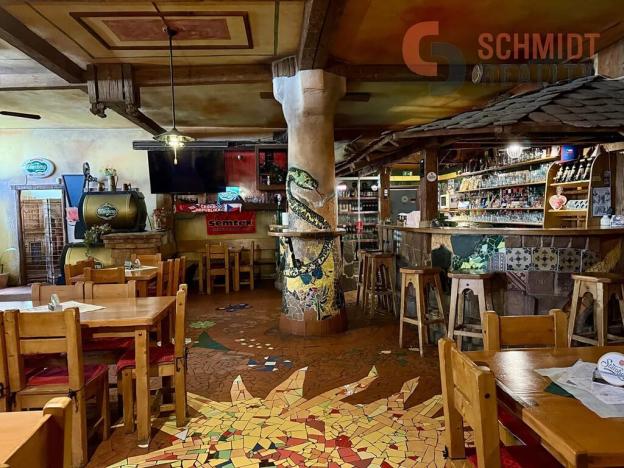 Pronájem obchodního prostoru, Břeclav, U Splavu, 350 m2