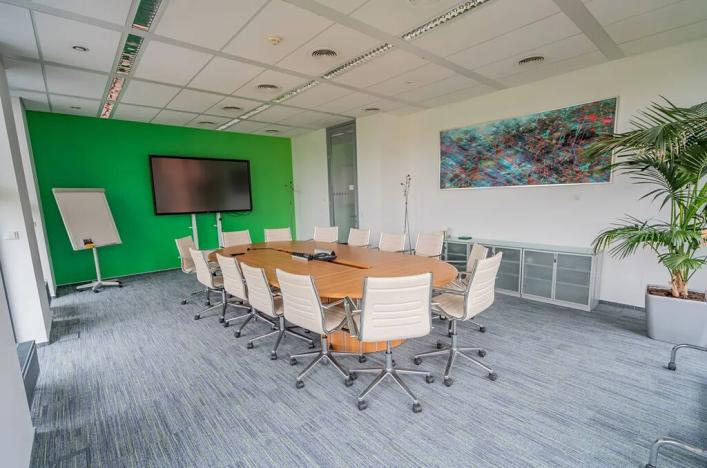 Pronájem kanceláře, Praha - Karlín, Sokolovská, 1400 m2