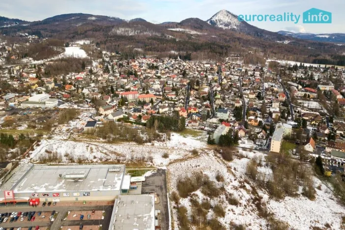 Prodej komerčního pozemku, Nový Bor, 24657 m2