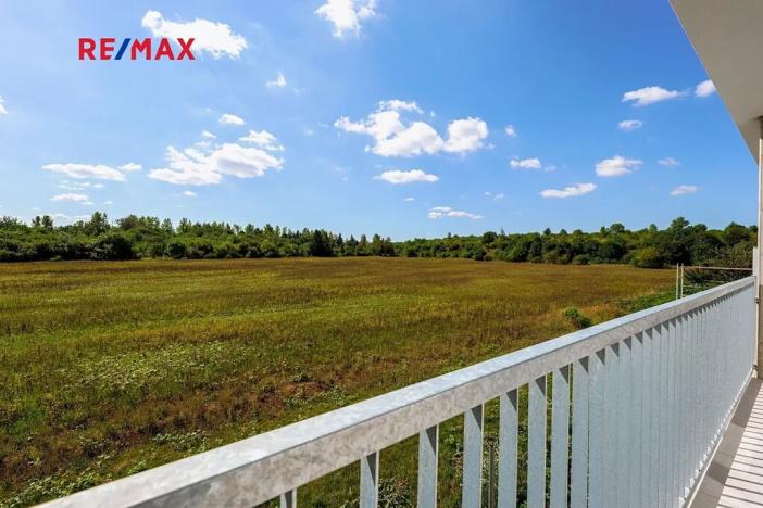 Prodej bytu 1+kk, Praha - Uhříněves, Douchova, 30 m2