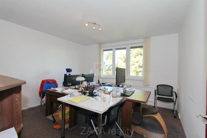 Pronájem kanceláře, Praha - Smíchov, U Plátenice, 100 m2