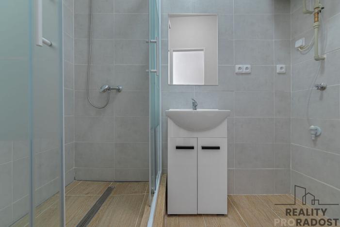 Pronájem bytu 2+kk, Znojmo, Kollárova, 30 m2