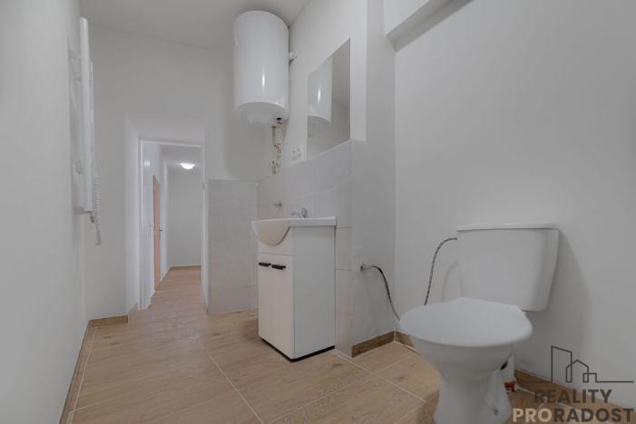 Pronájem bytu 2+kk, Znojmo, Kollárova, 42 m2