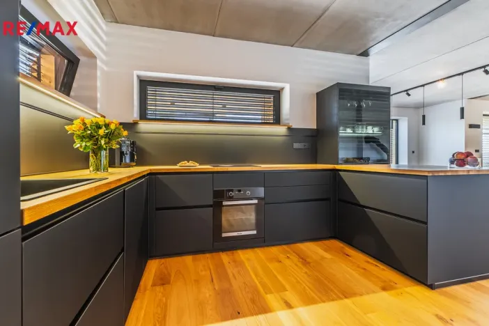 Prodej rodinného domu, Lázně Libverda, 248 m2