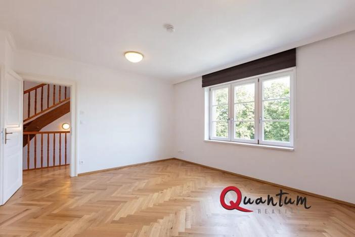 Pronájem rodinného domu, Praha - Střešovice, Pod Ořechovkou, 320 m2