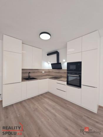 Pronájem bytu 1+kk, Plzeň - Východní Předměstí, Slovanská, 49 m2