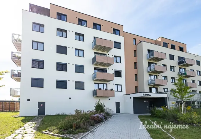 Pronájem bytu 1+kk, Praha - Kbely, Sedlářova, 34 m2