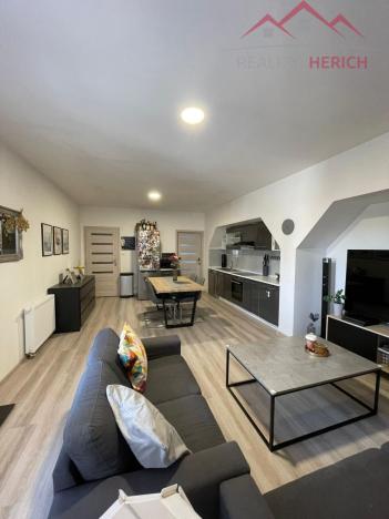 Pronájem bytu 3+kk, Chomutov, Ruská, 72 m2