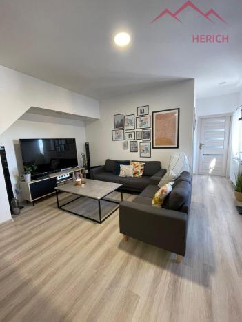 Pronájem bytu 3+kk, Chomutov, Ruská, 72 m2