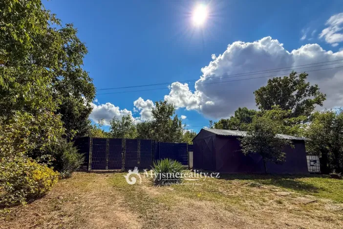 Prodej zahrady, Dobšice, 1138 m2