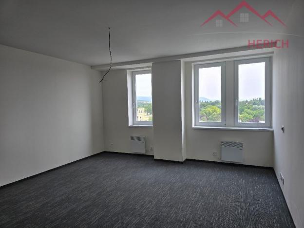 Pronájem bytu 2+kk, Chomutov, Žižkovo náměstí, 50 m2