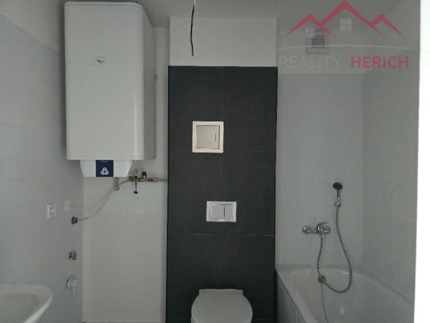 Pronájem bytu 2+kk, Chomutov, Žižkovo náměstí, 50 m2