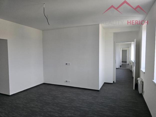 Pronájem bytu 3+kk, Chomutov, Žižkovo náměstí, 97 m2