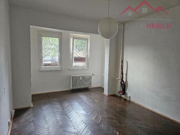 Pronájem bytu 1+1, Chomutov, Marie Pujmanové, 34 m2