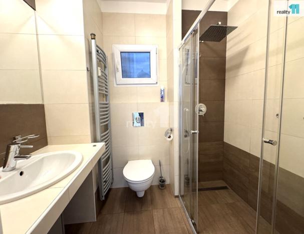 Pronájem bytu 1+1, Praha - Vinohrady, V Horní Stromce, 69 m2