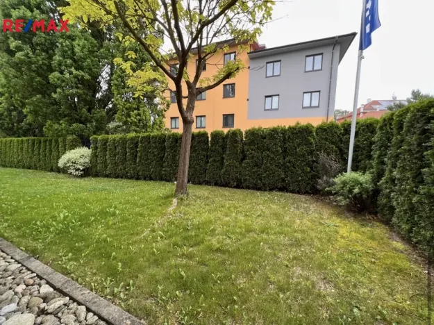 Pronájem kanceláře, Třebíč - Stařečka, Polanka, 42 m2