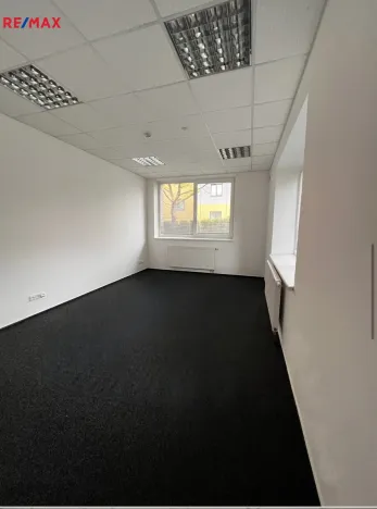 Pronájem kanceláře, Třebíč - Stařečka, Polanka, 42 m2